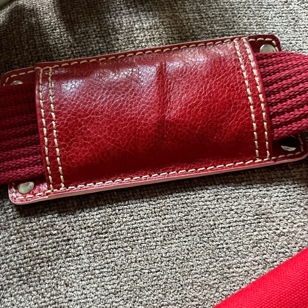 NWOT Isabella Fiore Red Diaper Bag - Picture 6 of 16